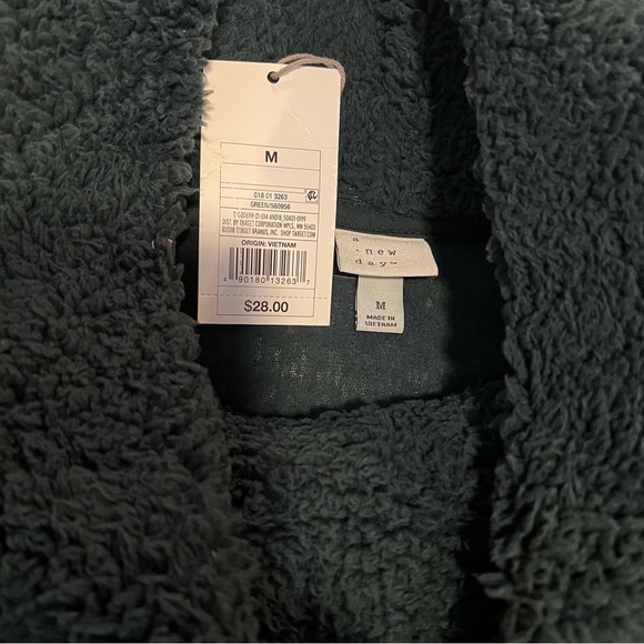 A New Day Women’s Sherpa Funnel Neck Pullover – Dark Green – Size M (NWT) - Picture 3 of 4